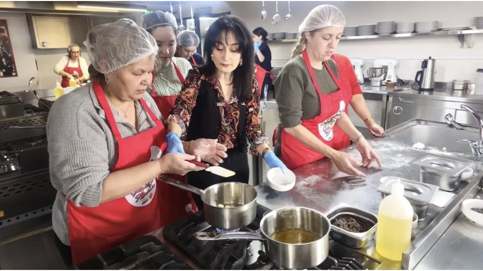 Görme Engelli Kadınlar Engelsiz Gastronomi Mutfağı’nda Afyon Bükmesi Yaptı